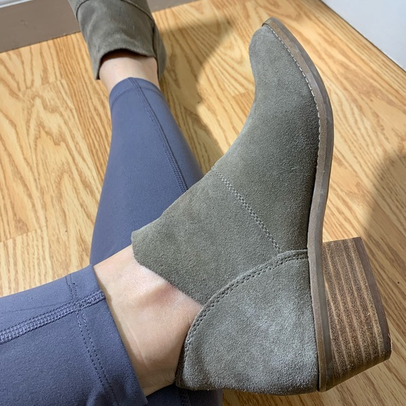 Lucky Brand ankle boots suede fahmida 6.5 size 37 - Picture 4 of 10